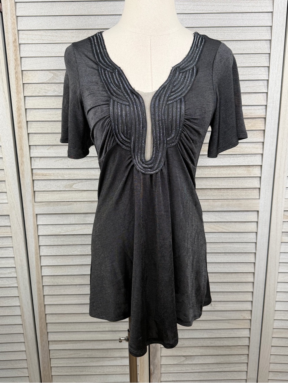 YOYO 5 Retro Y2K Whimsygoth Shimmery Black Blouse w Embellished Neckline-Medium